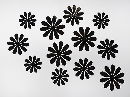 3D dekorace květy černá, 3D samolepky na zeď kytičky černá, 3D nálepky na zeď květy černá, 3D dekorace na stěnu kytičky černé