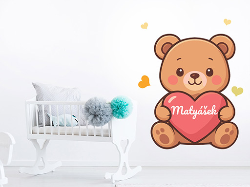 Méďa se srdíčkem a jménem